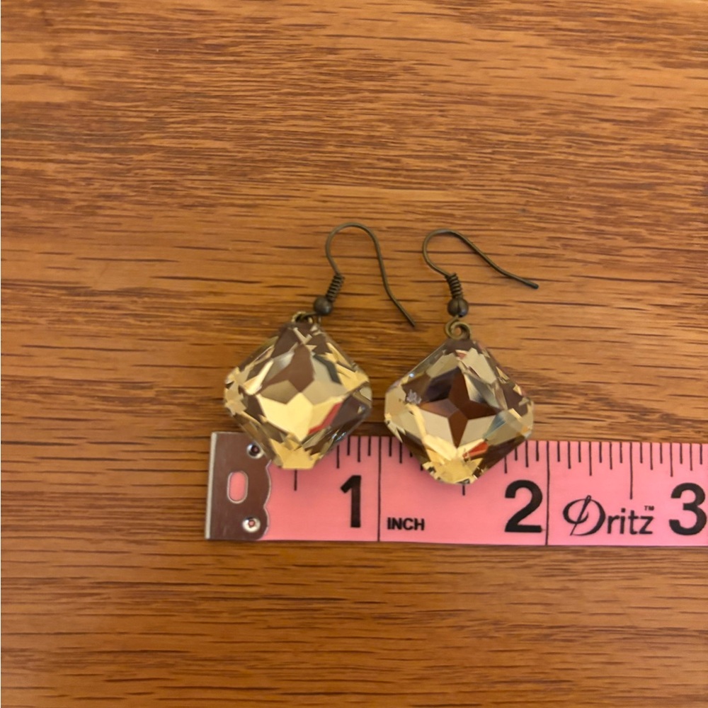 Cache Square Cut Statement Earrings - Picture 3 of 3